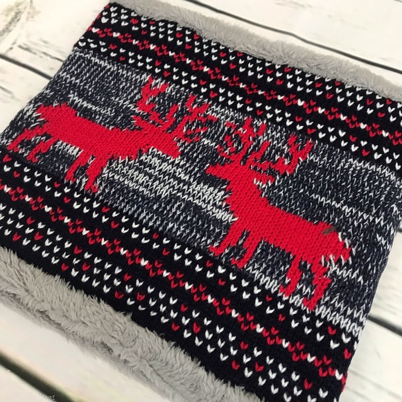 Warm Knitted Infinity Ring Scarf Lined with Fleece - Picture 5 of 8